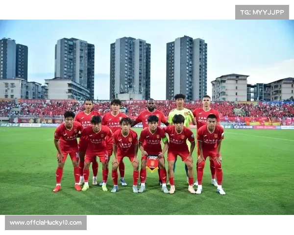 梅州客家保级功臣晋鹏翔加盟重庆铜梁龙，延续中甲时期竞争